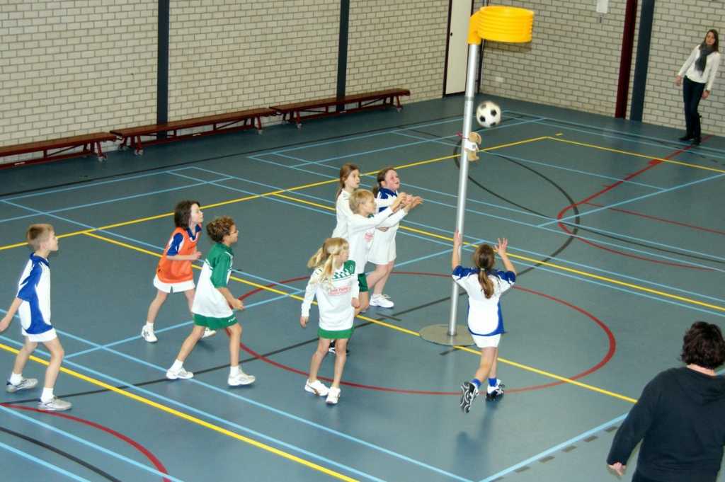 Korfbal E2 6 februari 2010-17.JPG